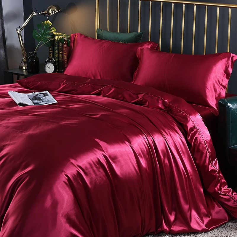 DreamLuxe - Satin-Cotton Bedding Set for Unmatched Comfort