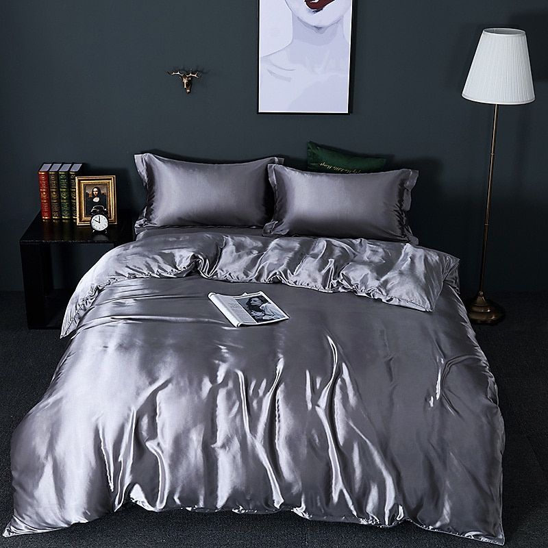 DreamLuxe - Satin-Cotton Bedding Set for Unmatched Comfort