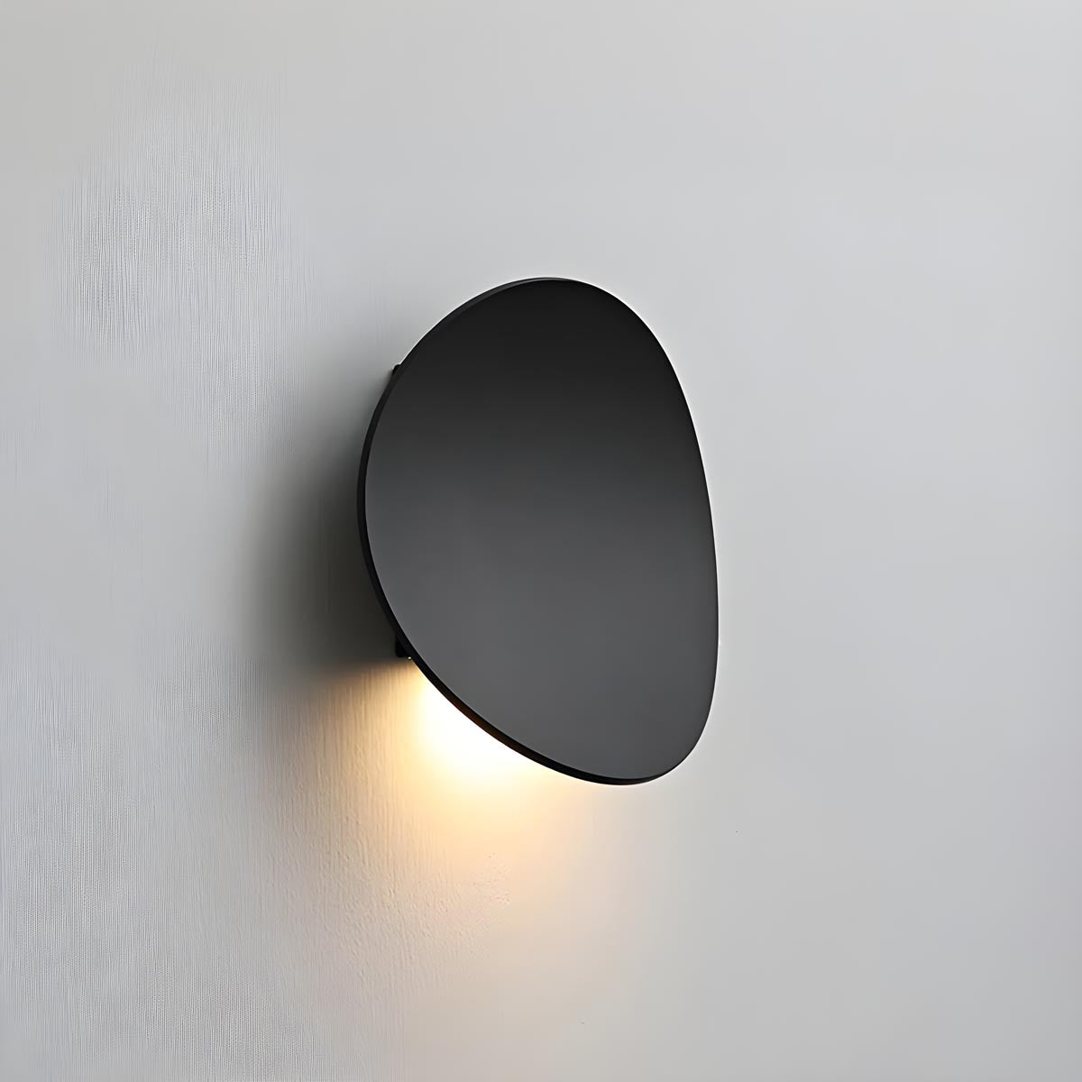 Luminous Glow Wall Light – Chic Illumination for a Cozy Ambiance in Your Home