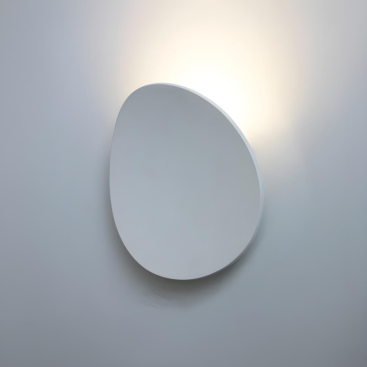 Luminous Glow Wall Light – Chic Illumination for a Cozy Ambiance in Your Home