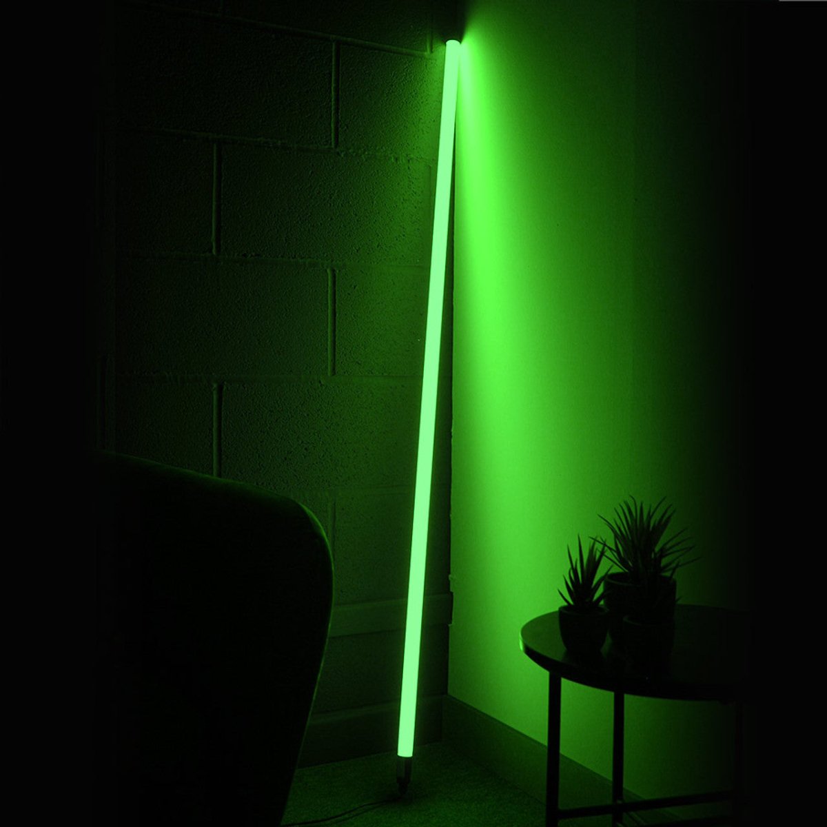 LED stojací lampa s designem neonové světelné trubice